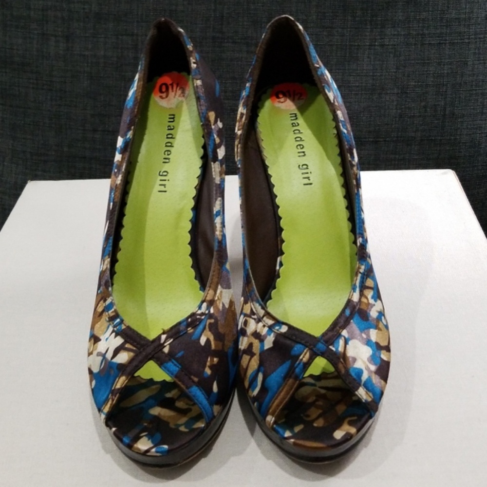 DONATED. Satin peep toe Madden Girl heels